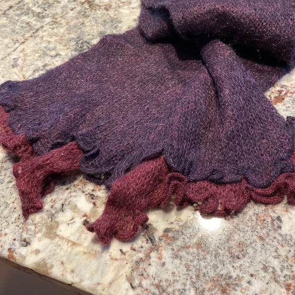 Two long unique fashionable scarves - Picture 2 of 7